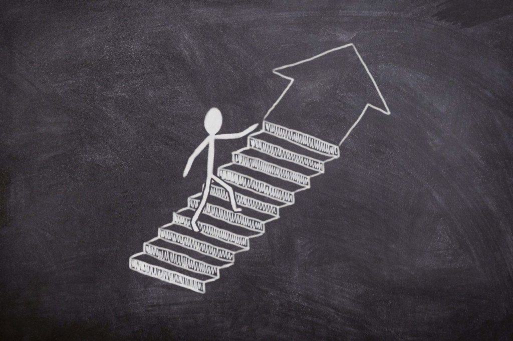 7 Strategien zur optimalen Darstellung einer abgebrochenen Ausbildung im Lebenslauf.
