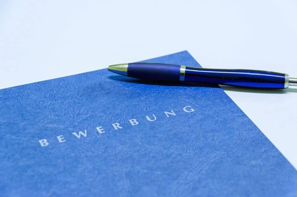 Musterbewerbungen geben Anregungen für Formulierungen und Bewerbungstaktiken.